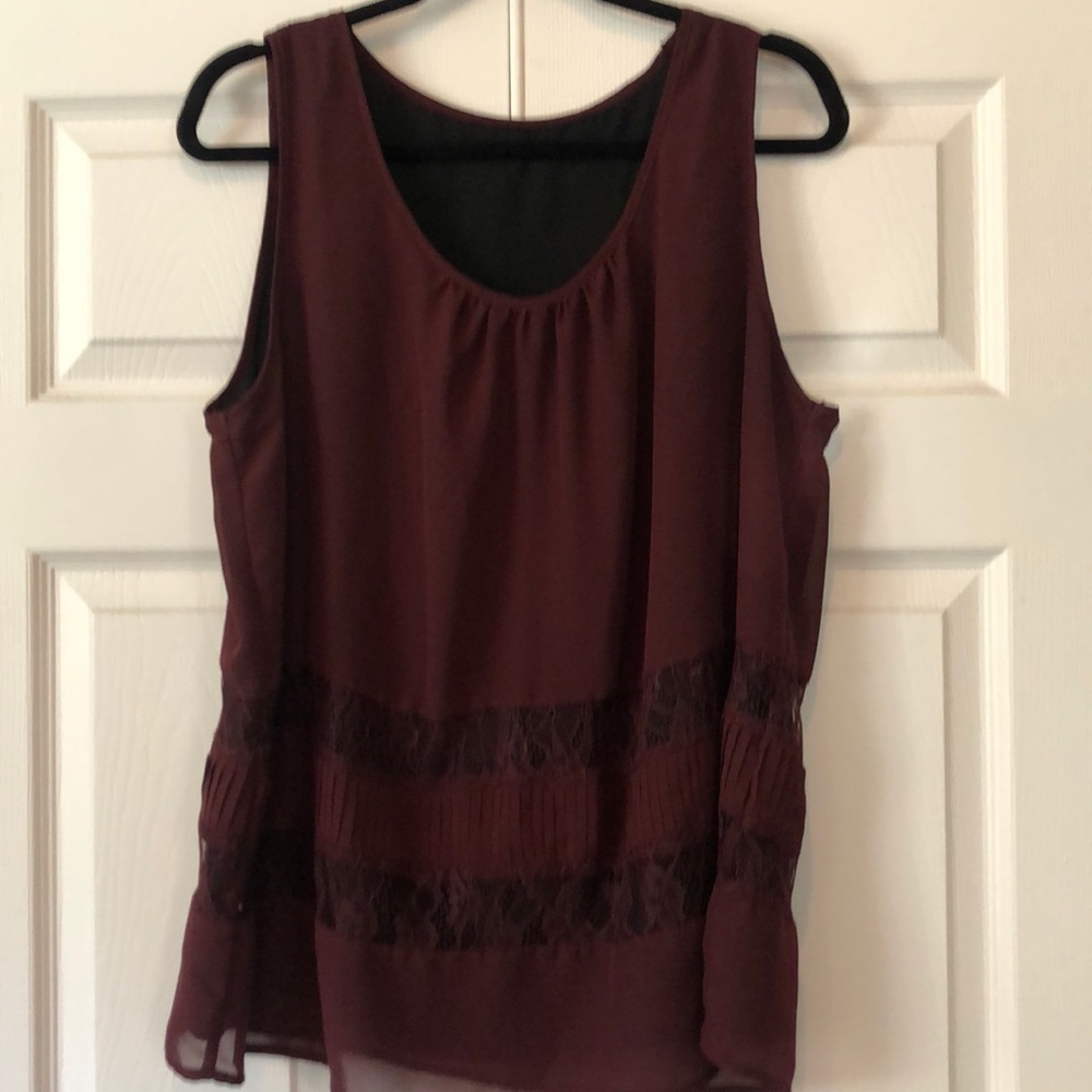 Beautiful maroon career tank top